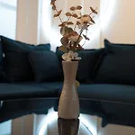 Soni Exclusive 336 Plaza With Private Parking & Self Check-in شقة بوخارست