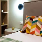Soni Exclusive 336 Plaza With Private Parking & Self Check-in *