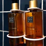 アパート Soni Exclusive 336 Plaza With Private Parking & Self Check-in ブカレスト