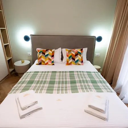 Apartment Soni Exclusive 336 Plaza With Private Parking & Self Check-in *