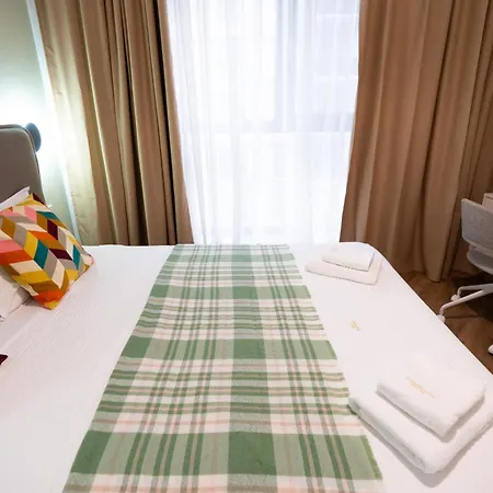 Soni Exclusive 336 Plaza With Private Parking & Self Check-in *