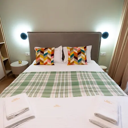 Soni Exclusive 336 Plaza With Private Parking & Self Check-in Appartement Boekarest