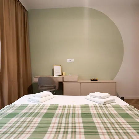 Soni Exclusive 336 Plaza With Private Parking & Self Check-in *