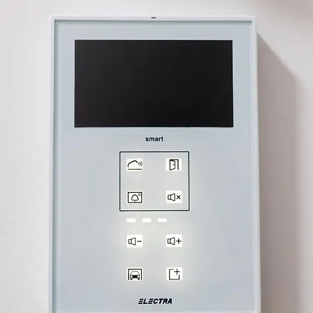 Soni Exclusive 336 Plaza With Private Parking & Self Check-in