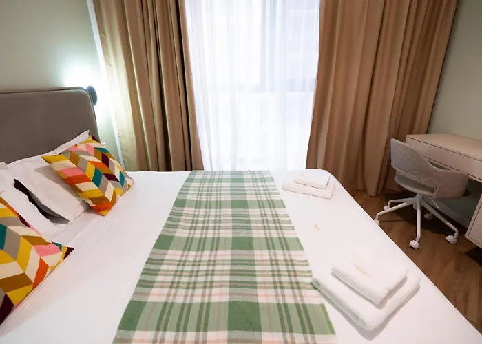 Soni Exclusive 336 Plaza With Private Parking & Self Check-in *