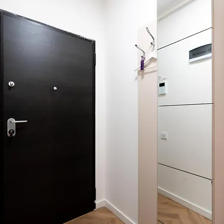Soni Exclusive 336 Plaza With Private Parking & Self Check-in アパート *