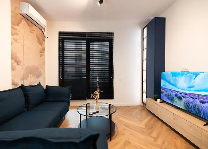 Soni Exclusive 336 Plaza With Private Parking & Self Check-in Бухарест