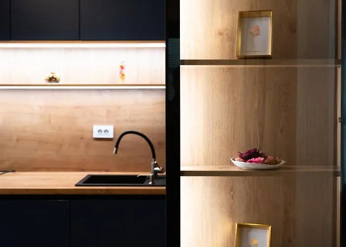 Soni Exclusive 336 Plaza With Private Parking & Self Check-in Apartamento