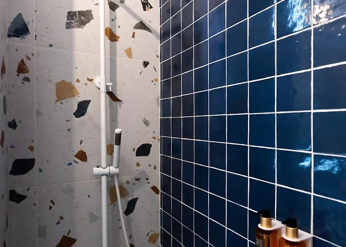 Апартаменти Soni Exclusive 336 Plaza With Private Parking & Self Check-in Бухарест