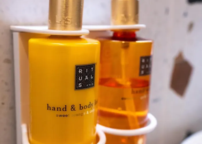 Soni Exclusive 336 Plaza With Private Parking & Self Check-in *