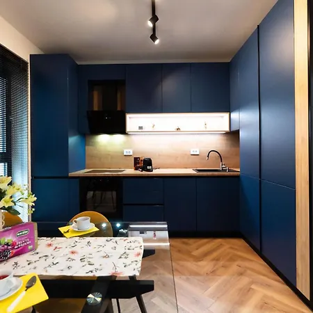 Apartment Soni Exclusive 336 Plaza With Private Parking & Self Check-in Bukarest